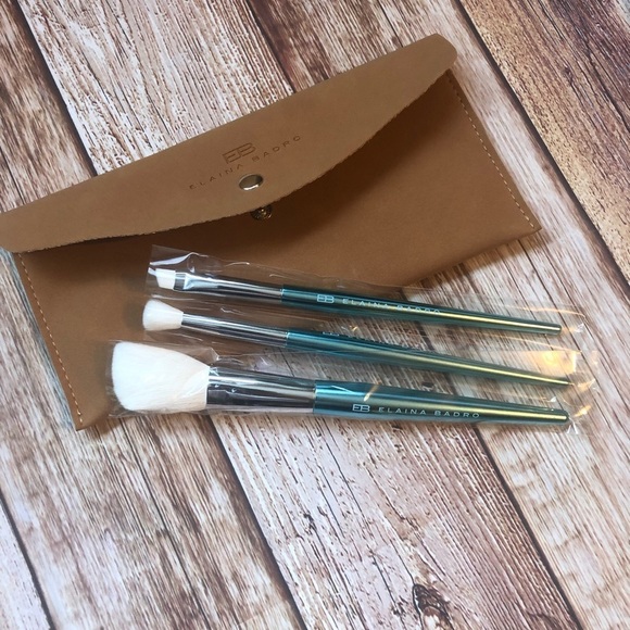 Elaina Badro Brush Set - Picture 1 of 4